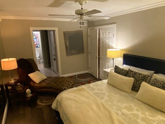 Foto del edificio - 2720 Reagan St