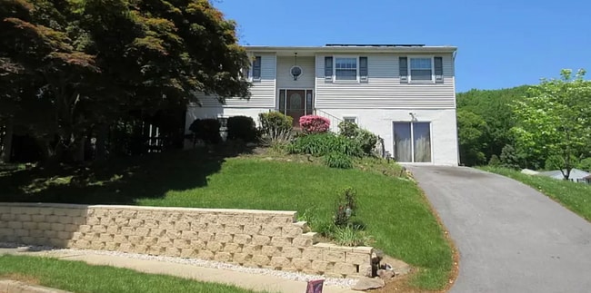 Building Photo - 113 Glen Ridge Dr