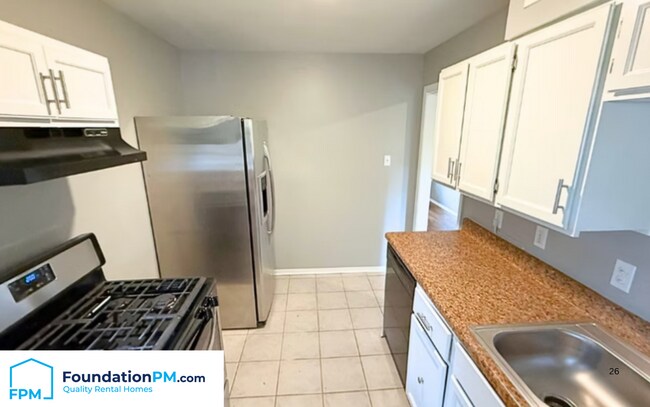 Foto del edificio - 4955 Biscoe Ave