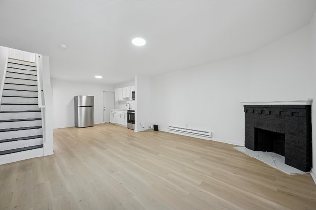 Foto del edificio - 318 Berkley St