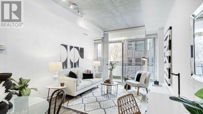 Photo du bâtiment - 127 Queen St E