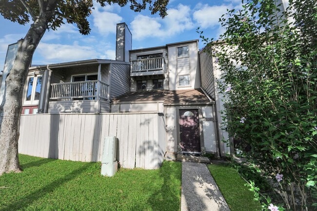 Building Photo - 1059 Country Pl Dr