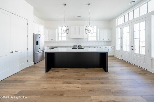 Foto del edificio - 12107 River Beauty Loop