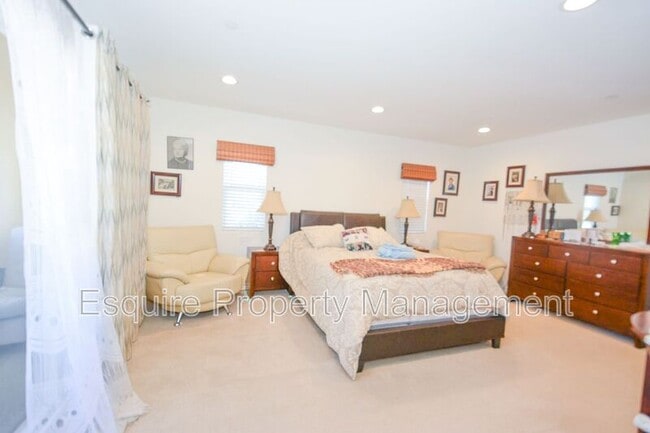 Foto del edificio - 328 Newbury Vista Ln