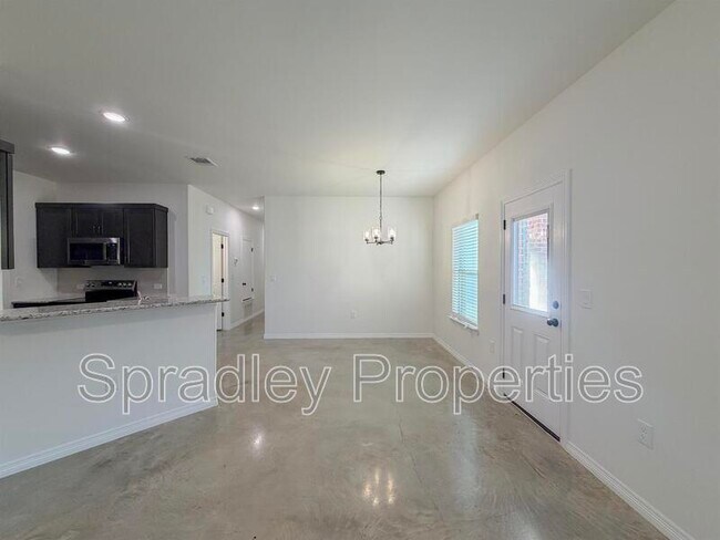 Foto del edificio - 201 Juniper Dr