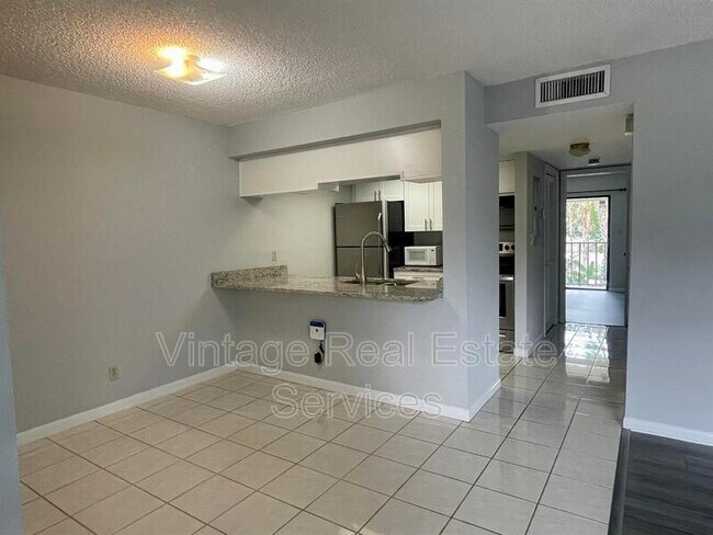 Foto del edificio - 3102 W Horatio St