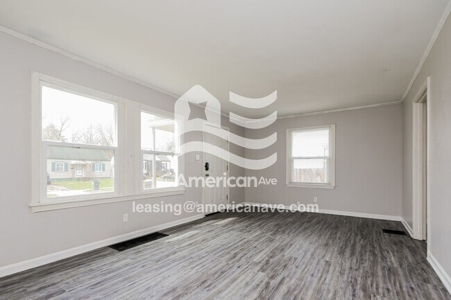 Foto del edificio - 1316 Kingsley Ave