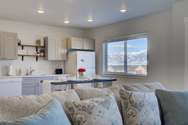 Foto del edificio - 5242 Fallon St