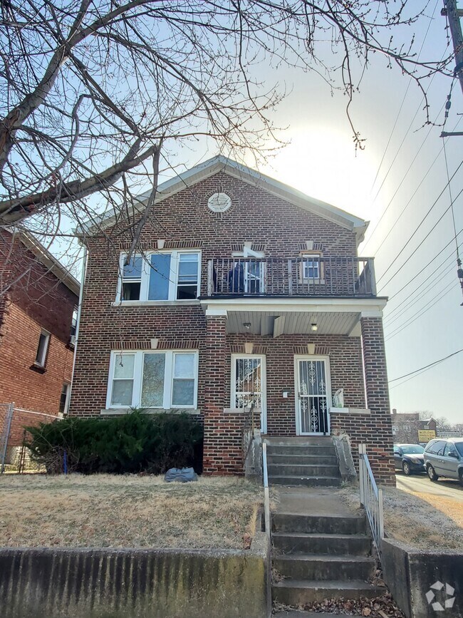 Hedgeleigh Park Apartments under 800 Saint Louis, MO 1 Rentals