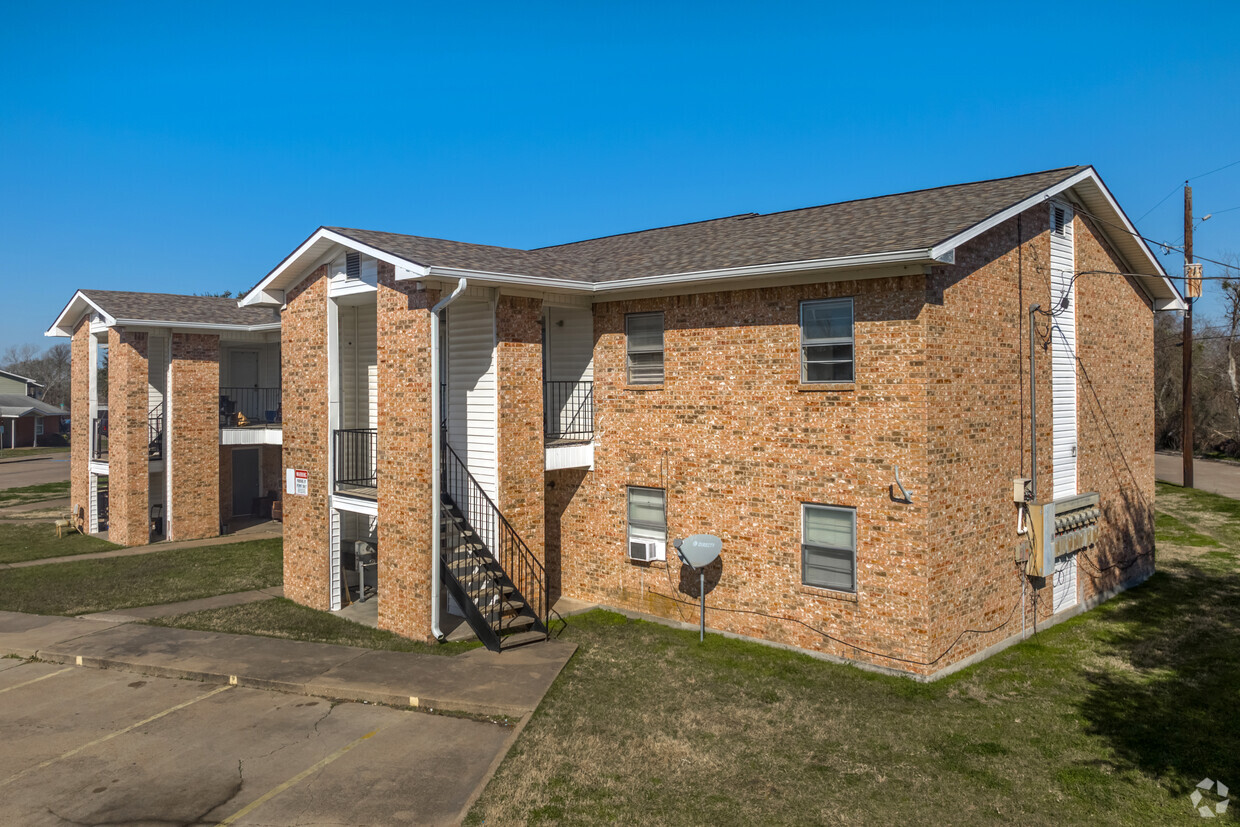 Primary Photo - Navasota Landing Apartments