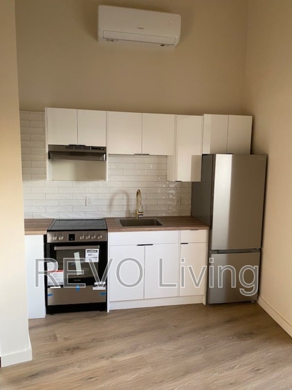 Building Photo - 187a Church St