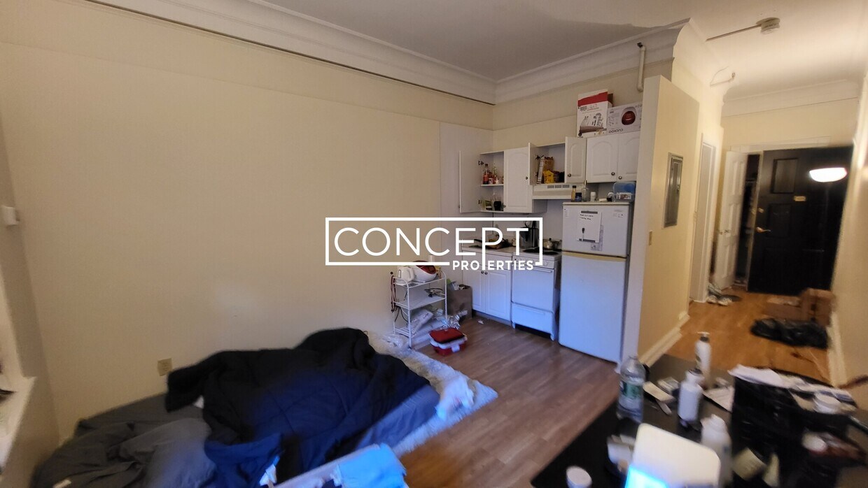 Building Photo - 62 Boylston St