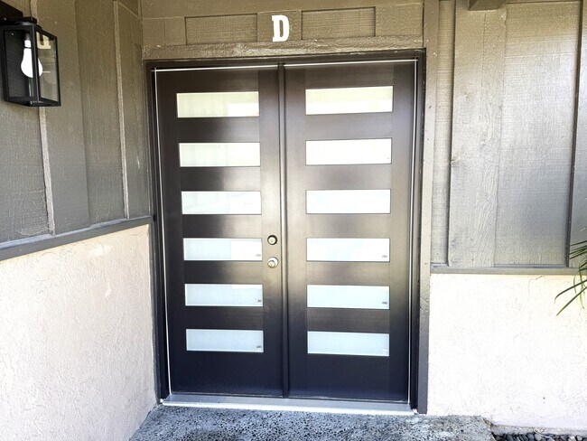 Foto del edificio - 16661 Blanton Ln