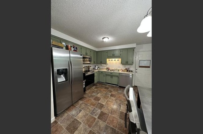 Building Photo - 118 Shady Maple Dr