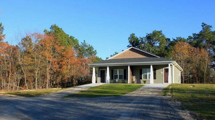 Primary Photo - 102 Keylock Farm Rd