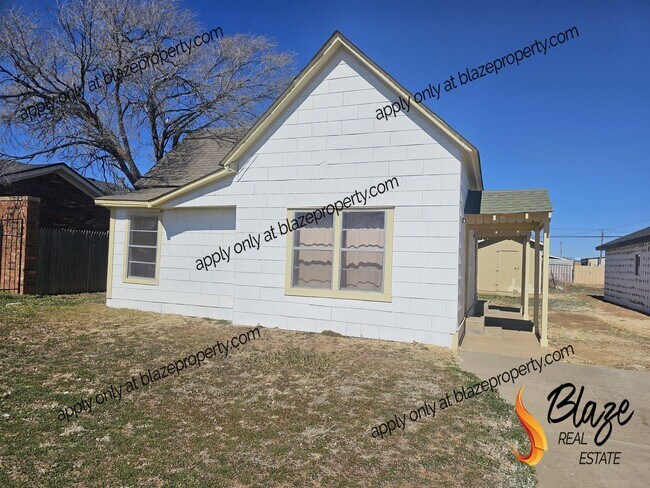 Building Photo - Your Versatile Space Awaits! 1 Bed, 1 Bath - $850/Month