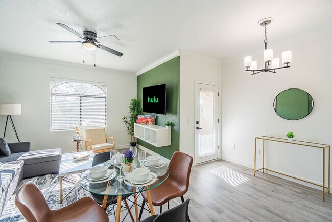 Foto del edificio - 2155 S 55th St