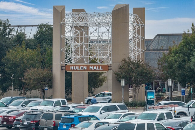 Hulen Mall is a great gathering place for shopping and entertainment needs near Far Southwest.