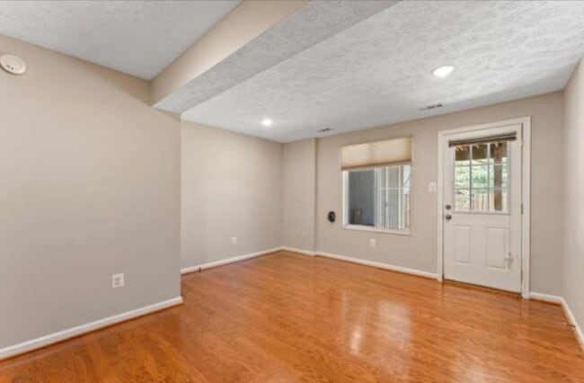 Photo - 37 Sudley Ford Ct Townhome