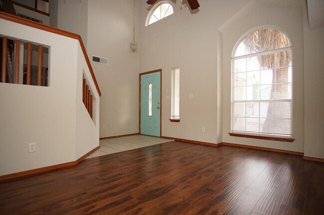 Building Photo - 6521 Dakota Ridge Dr