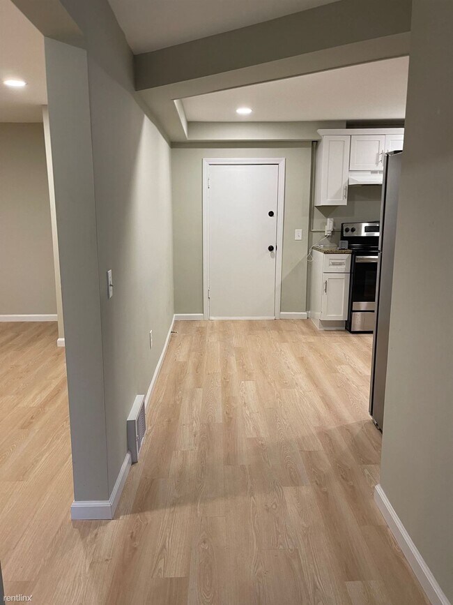 Building Photo - 2 br, 1 bath House - 106 River Rd Apt 4 , ...