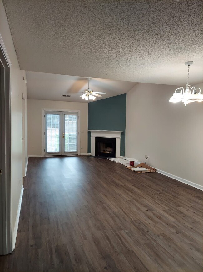 Building Photo - 539 Providence Crossing Dr