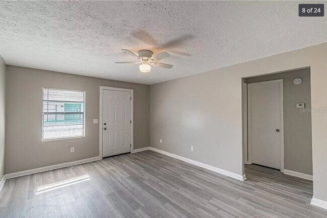 Building Photo - 3/2 rental - First month rent is 1/2 price
