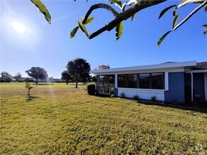 Building Photo - 5211 SE Sea Island Way