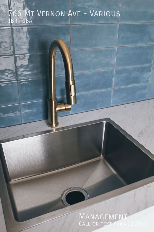 Building Photo - 766 Mt Vernon Ave