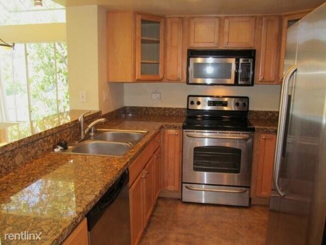 Building Photo - 15287 Maturin Dr
