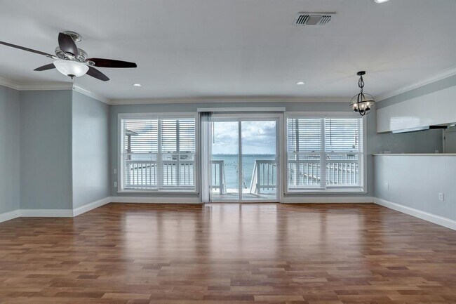 Building Photo - 7814 Channelview Dr