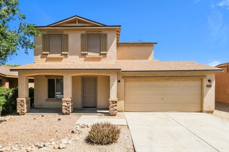 Building Photo - 2328 E Meadow Chase Dr