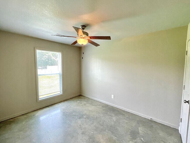 Foto del edificio - 2 Bed / 1 Bath Duplex in Weiner, AR