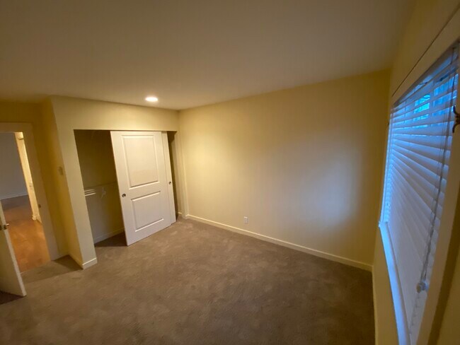 Building Photo - 1519 NW 59th St
