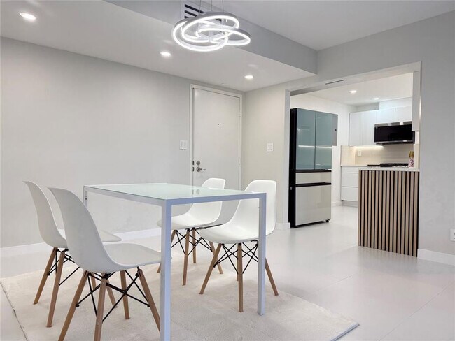 Foto del edificio - 525 N Ocean Blvd