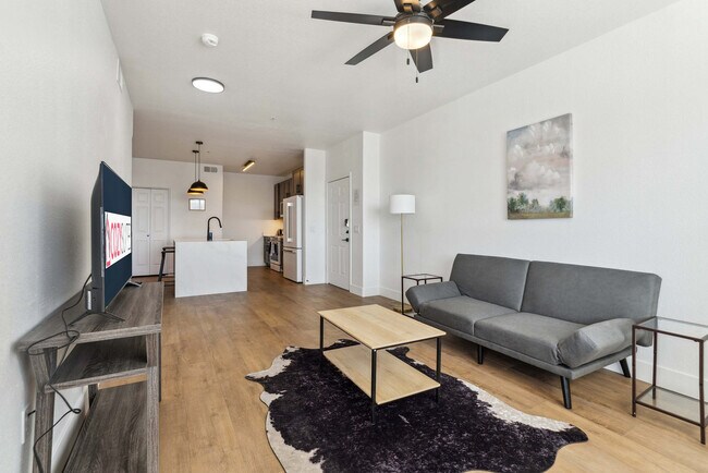 Foto del edificio - 6610 N 93rd Ave