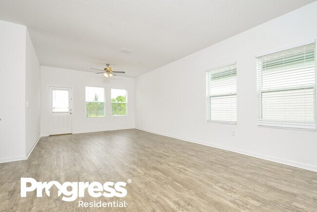 Foto del edificio - 5761 Monroe Springs Way
