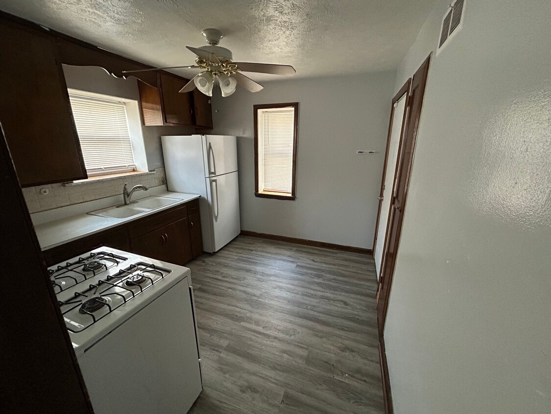 Foto principal - 7252 W Appleton Ave