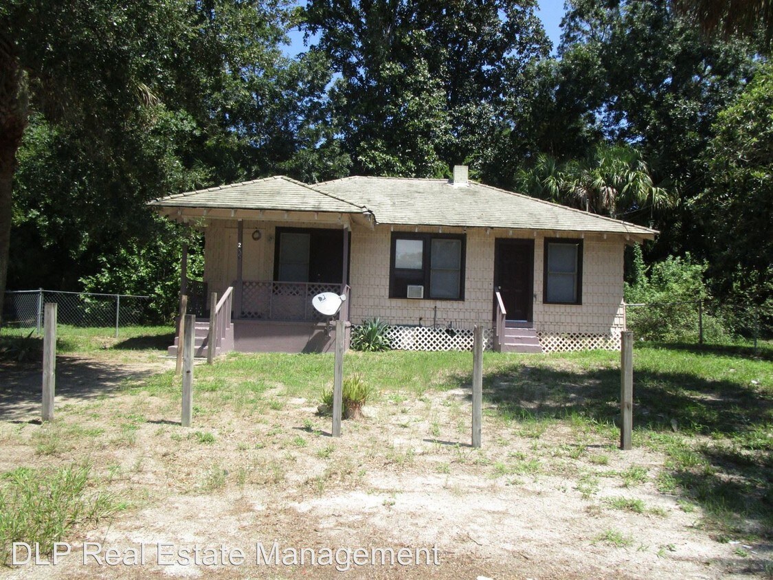 Foto principal - 3 br, 2 bath House - 285 Roosevelt Drive