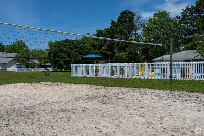 Sand Volleyball - South Pointe Apartments and Homes