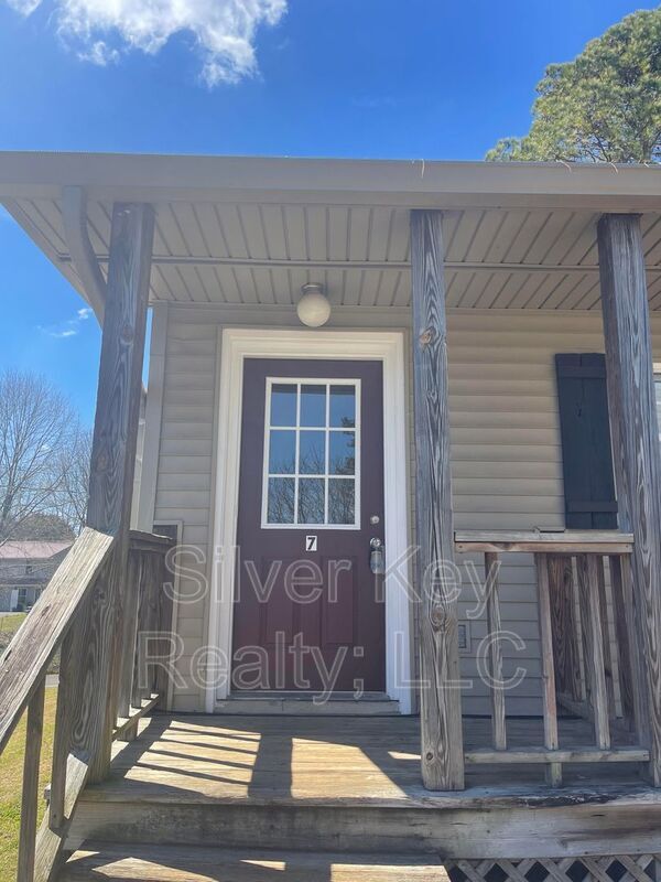 Building Photo - 1432 Niles Ferry Rd