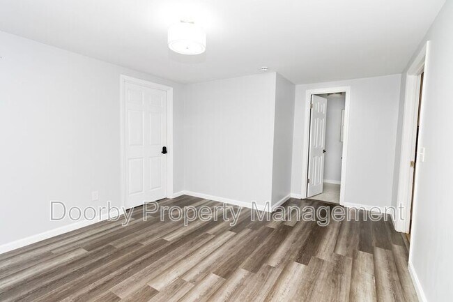 Foto del edificio - 1313 Timbercrest Ln