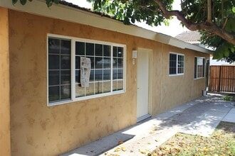 Building Photo - 520 Glover Ave