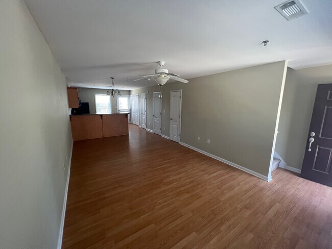 Foto del edificio - 232 Epps Bridge Rd