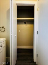 Building Photo - 4107 SE 18th Pl