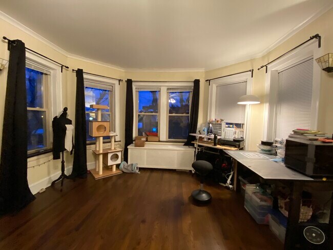 Foto del edificio - 6356 N Paulina St
