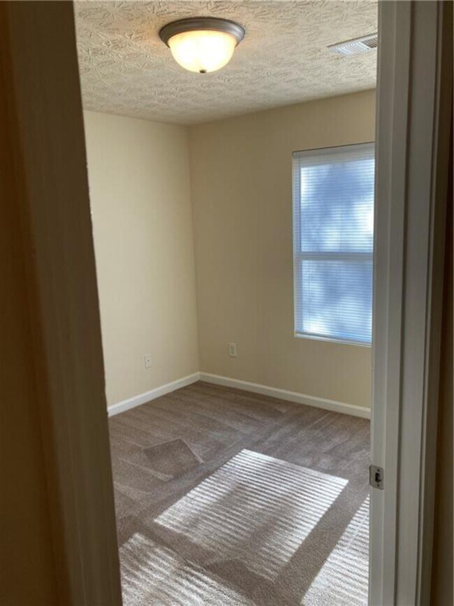Foto del edificio - 6203 Fairington Club Dr, Lithonia GA