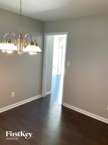 Building Photo - 202 Whitestone Dr