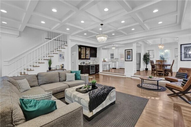 Foto del edificio - 50 Lakeland Dr NW