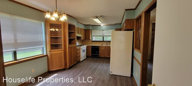 Building Photo - 3 br, 2 bath House - 8920 Twelve Oaks Dr